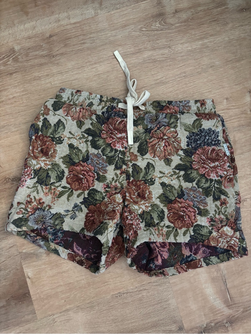 Floral Jacquard Drawstring Tapestry Shorts - Multicolor